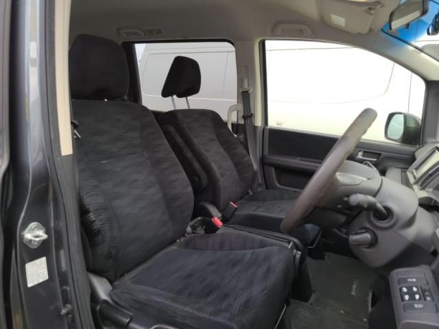 HONDA STEPWAGON 2012 Image 31