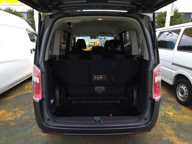 HONDA STEPWAGON 2012 Image 31