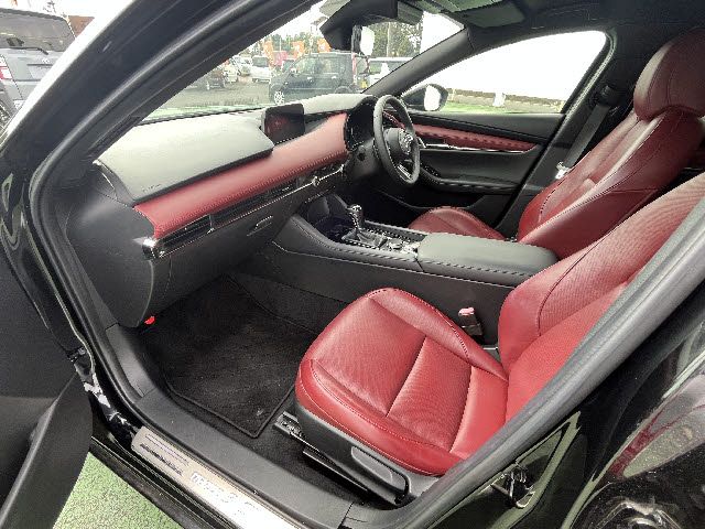 MAZDA 3 FASTBACK 2020 Image 31