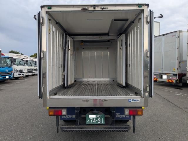 HINO DUTRO 2018 Image 31