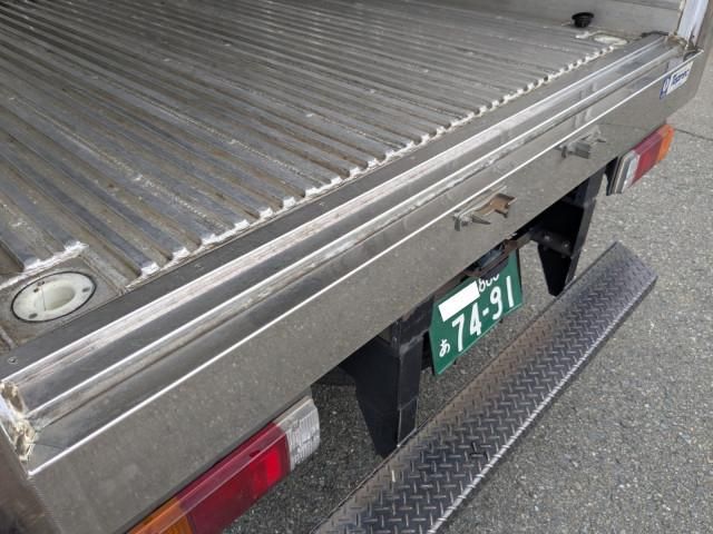 HINO DUTRO 2018 Image 31