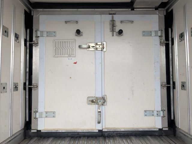 HINO DUTRO 2018 Image 31