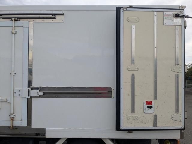 HINO DUTRO 2018 Image 31