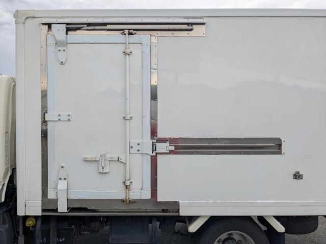 HINO DUTRO 2018 Image 31