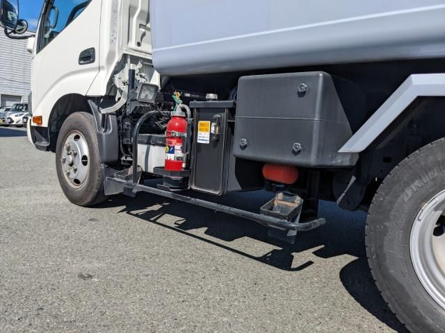 HINO DUTRO 2018 Image 31