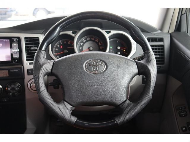 TOYOTA HILUXSURF WAGON 4WD 2005 Image 31