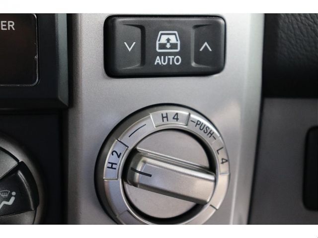 TOYOTA HILUXSURF WAGON 4WD 2005 Image 31