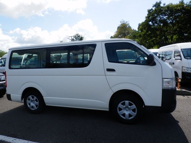 TOYOTA HIACE VAN 4WD 2014 Image 31