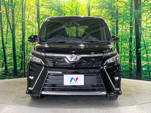 TOYOTA VOXY 4WD 2017 Image 31