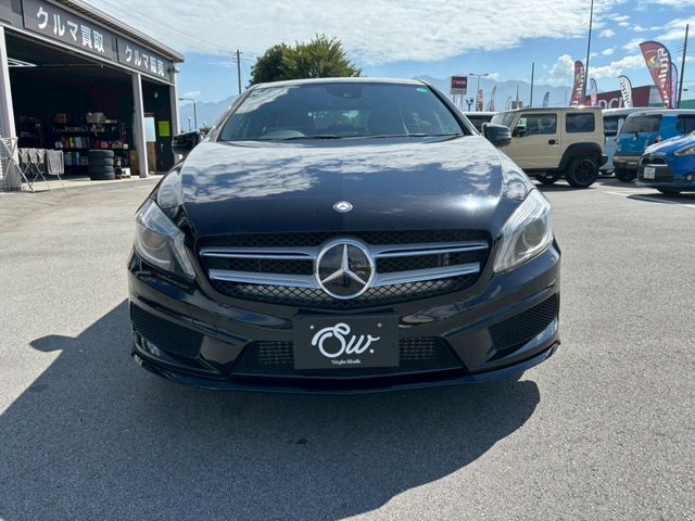 MERCEDES BENZ A CLAS 2015 Image 31