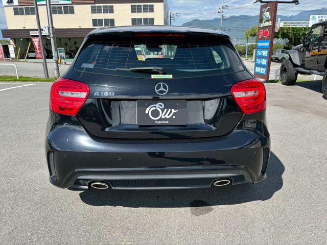 MERCEDES BENZ A CLAS 2015 Image 31