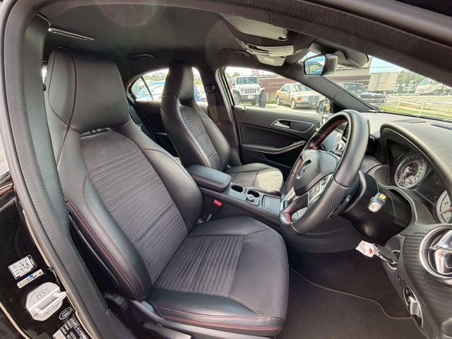 MERCEDES BENZ A CLAS 2015 Image 31