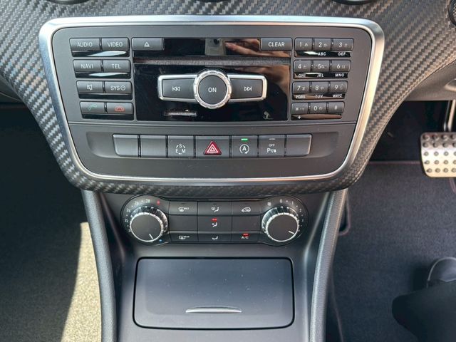 MERCEDES BENZ A CLAS 2015 Image 31