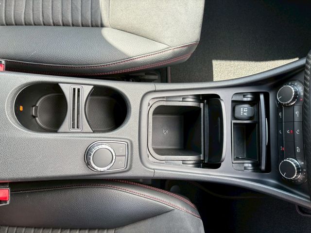 MERCEDES BENZ A CLAS 2015 Image 31