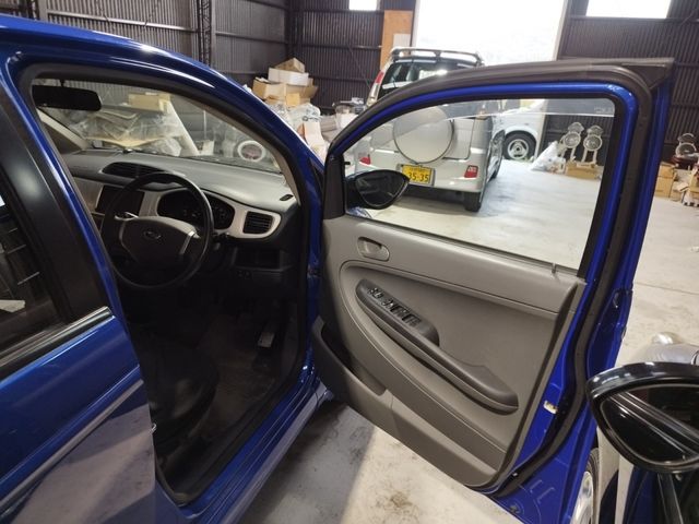 SUBARU R2 2004 Image 31