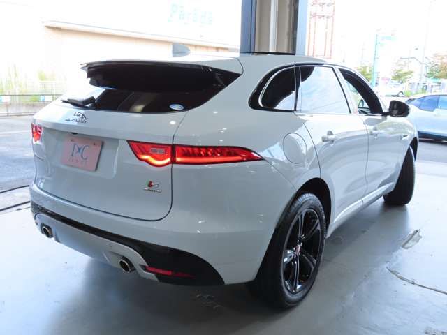 JAGUAR F-PACE 2017 Image 31