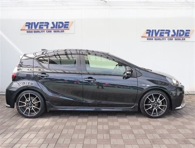 TOYOTA AQUA 2016 Image 31