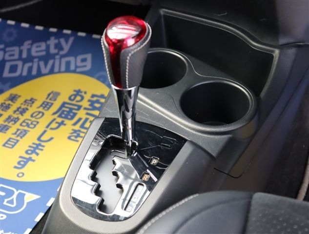 TOYOTA AQUA 2016 Image 31