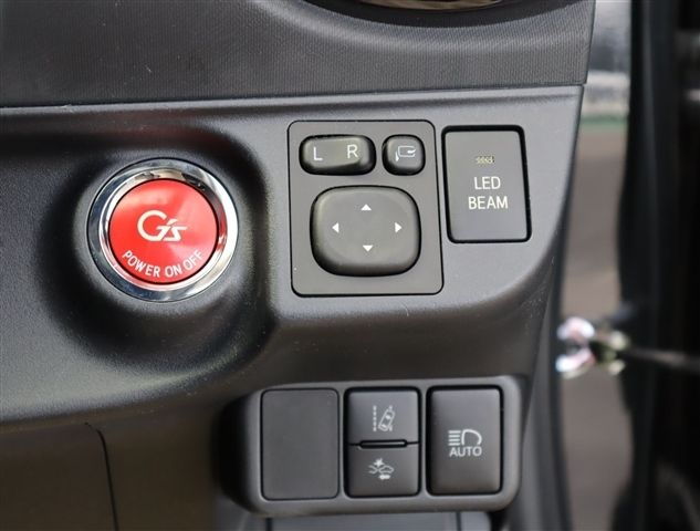 TOYOTA AQUA 2016 Image 31