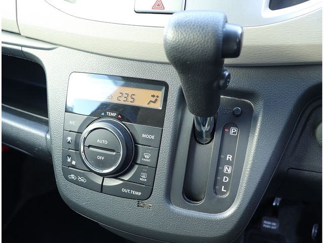 SUZUKI WAGON R 2014 Image 31