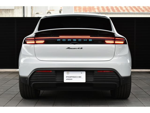 PORSCHE MACAN ELECTR 2025 Image 31