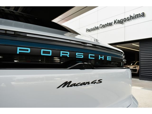 PORSCHE MACAN ELECTR 2025 Image 31