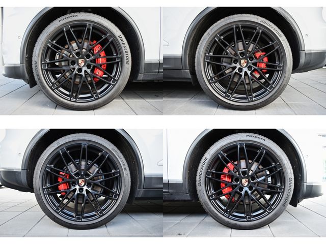 PORSCHE MACAN ELECTR 2025 Image 31