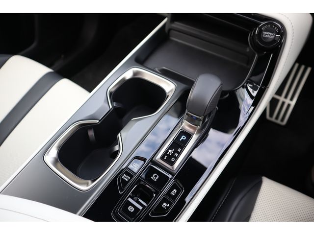 TOYOTA LEXUS NX450H+ AWD 2023 Image 31
