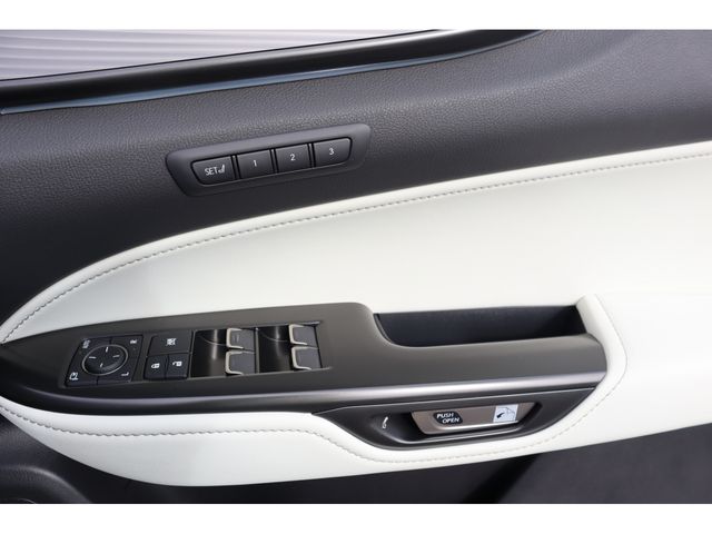 TOYOTA LEXUS NX450H+ AWD 2023 Image 31