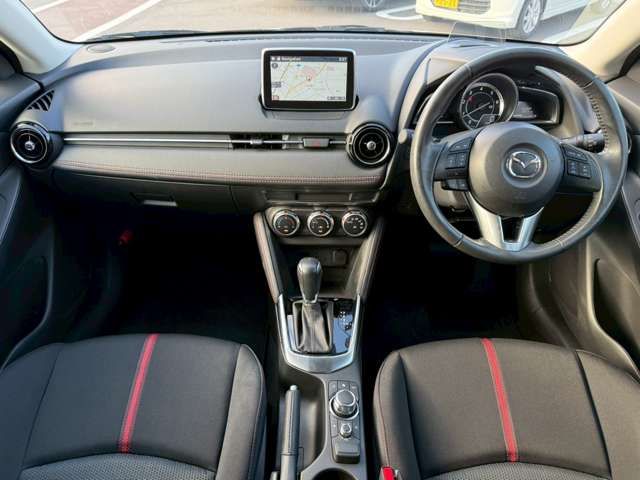 MAZDA DEMIO 2014 Image 31