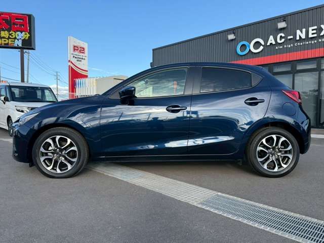 MAZDA DEMIO 2014 Image 31