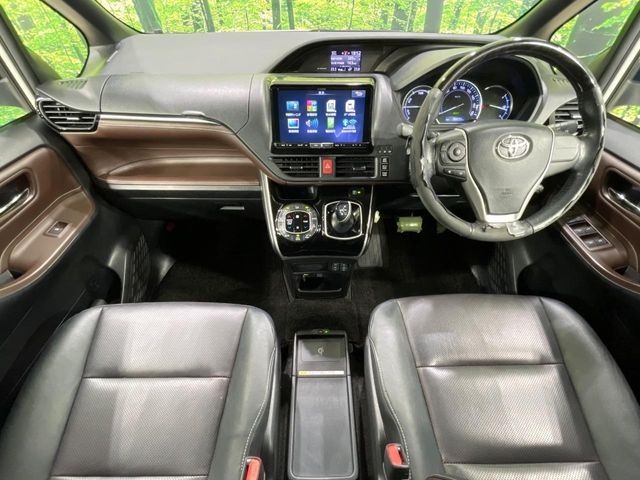 TOYOTA ESQUIRE HYBRID 2015 Image 31