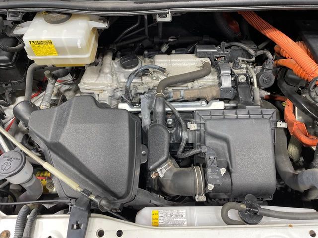 TOYOTA ESQUIRE HYBRID 2015 Image 31