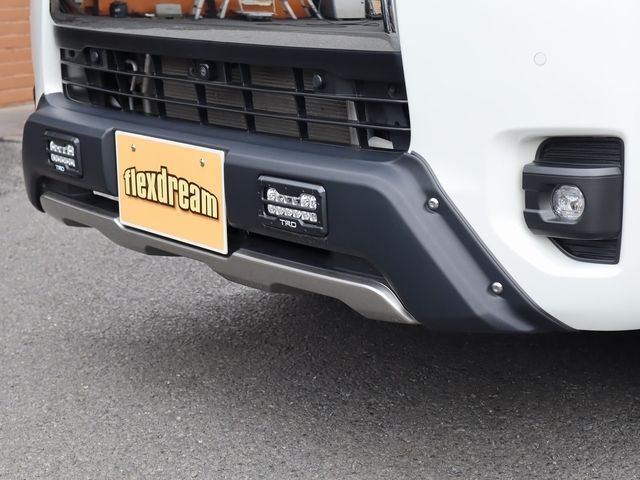 TOYOTA HIACE VAN 4WD 2023 Image 31