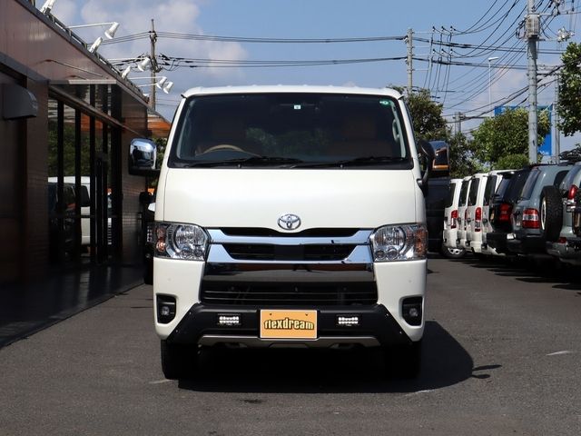TOYOTA HIACE VAN 4WD 2023 Image 31