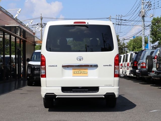 TOYOTA HIACE VAN 4WD 2023 Image 31