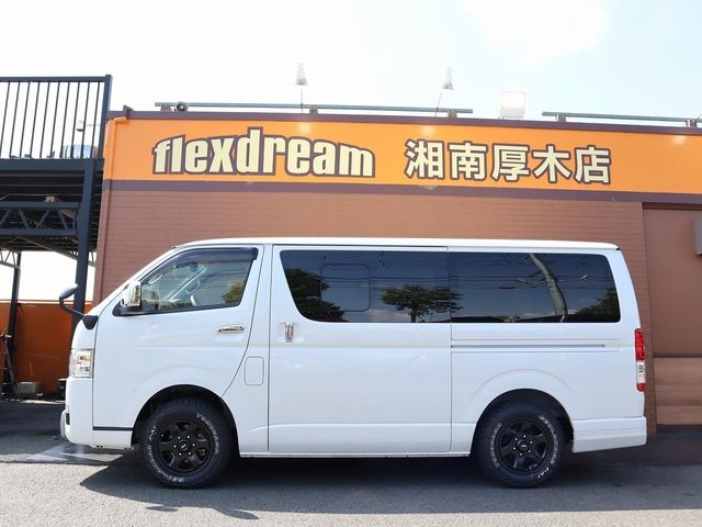 TOYOTA HIACE VAN 4WD 2023 Image 31
