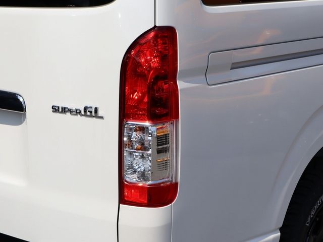 TOYOTA HIACE VAN 4WD 2023 Image 31