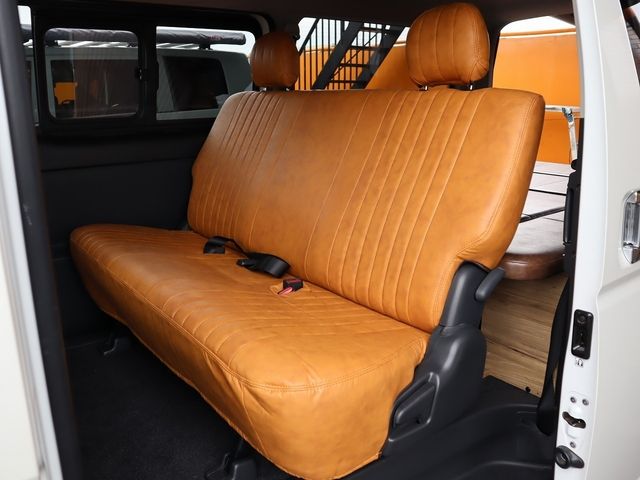 TOYOTA HIACE VAN 4WD 2023 Image 31