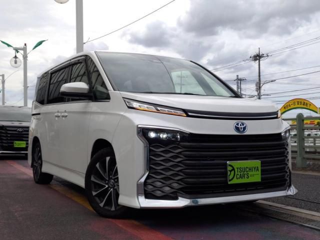 TOYOTA VOXY HYBRID 2022 Image 31