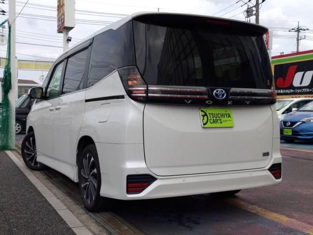 TOYOTA VOXY HYBRID 2022 Image 31