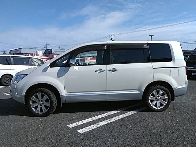 MITSUBISHI DELICA D:5 4WD 2016 Image 31
