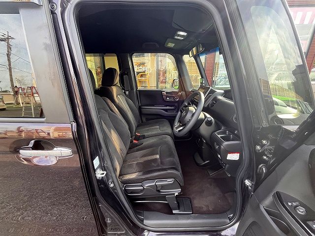 HONDA N BOX CUSTOM 2017 Image 31