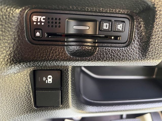 HONDA N BOX CUSTOM 2017 Image 31