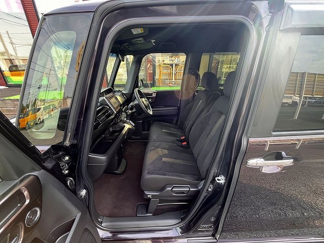 HONDA N BOX CUSTOM 2017 Image 31