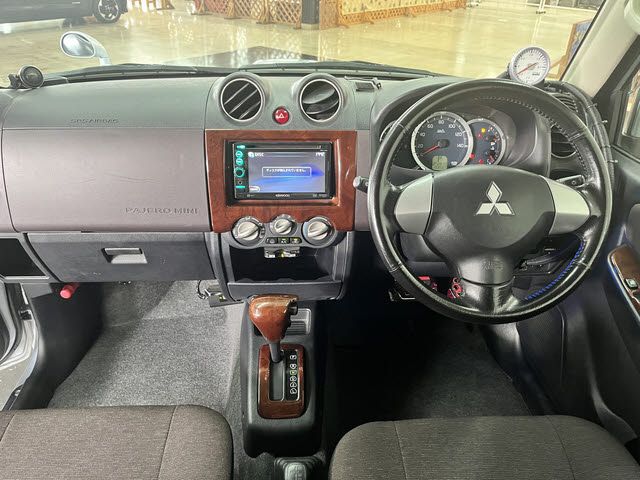 MITSUBISHI PAJERO MINI 4WD 2011 Image 31