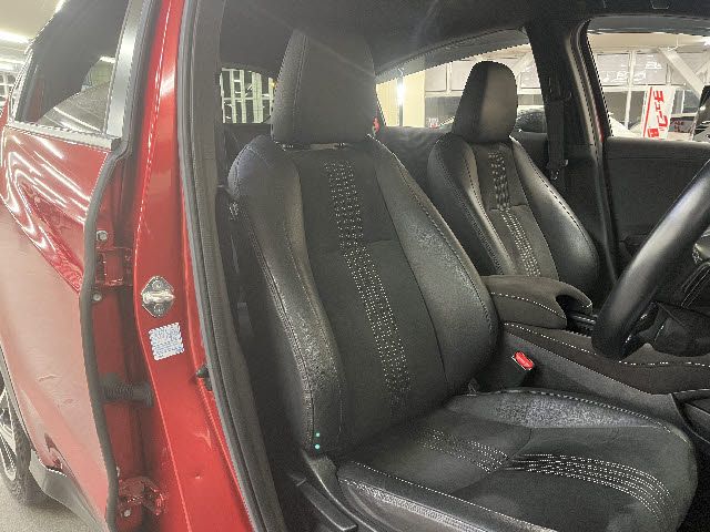 HONDA VEZEL HYBRID 2018 Image 31