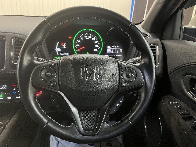 HONDA VEZEL HYBRID 2018 Image 31