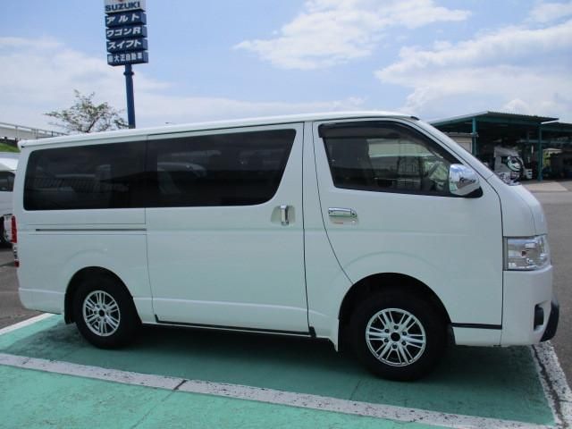 TOYOTA HIACE REGIUS WGN 4WD 2018 Image 31