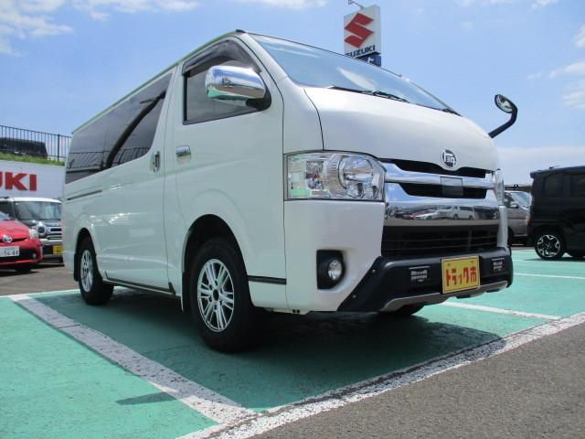 TOYOTA HIACE REGIUS WGN 4WD 2018 Image 31